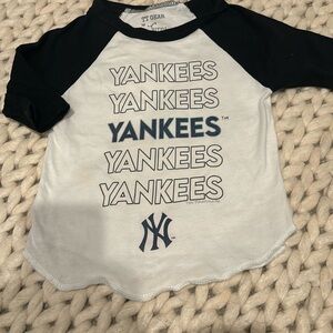 Yankee shirt